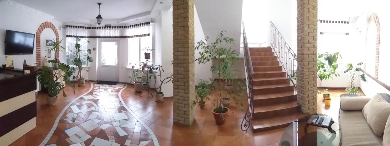 Гостиница Арагви Черкассы Экстерьер фото